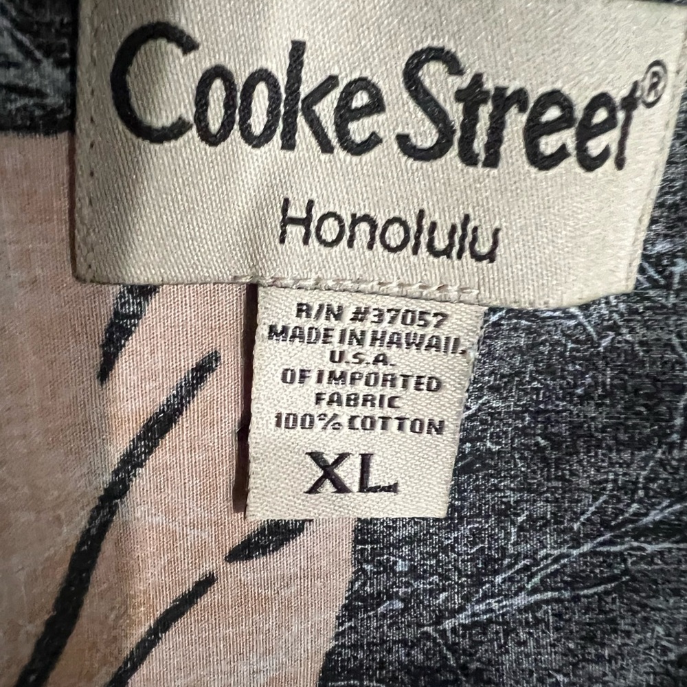 Cooke Street Honolulu Mens XL Hawaiian shirt - Picture 3 of 4